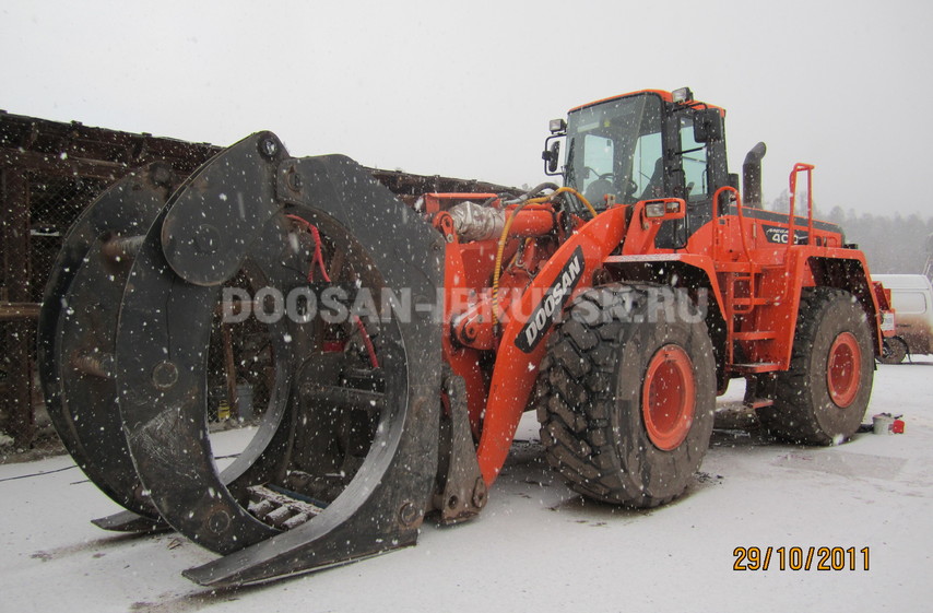 Фронтальный лесопогрузчик DOOSAN DL 550A (3 SP)