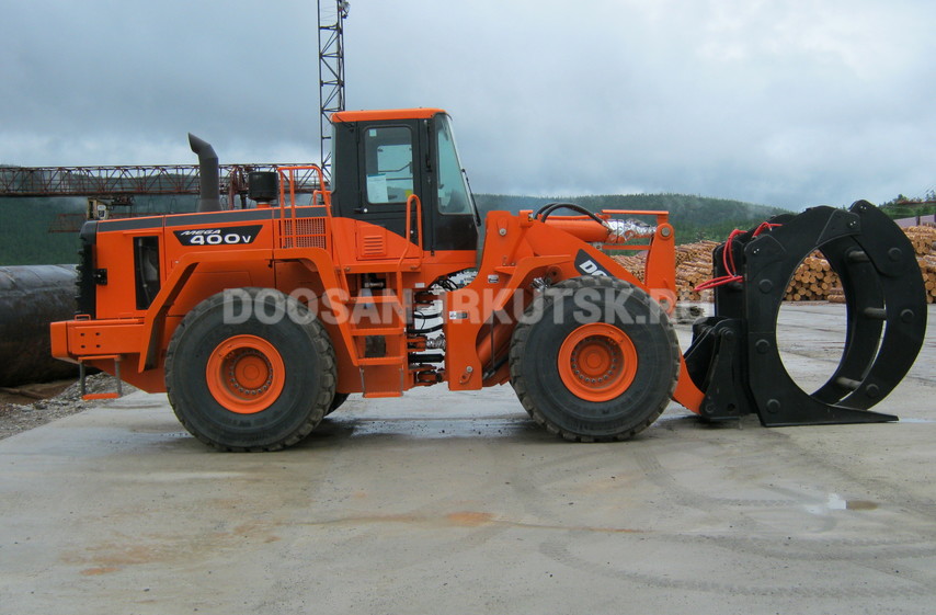 Фронтальный лесопогрузчик DOOSAN DL 550A (3 SP)