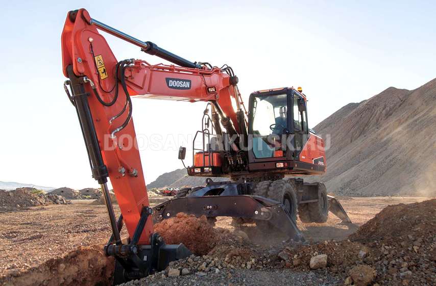 Колесный экскаватор DOOSAN DX 210 WA