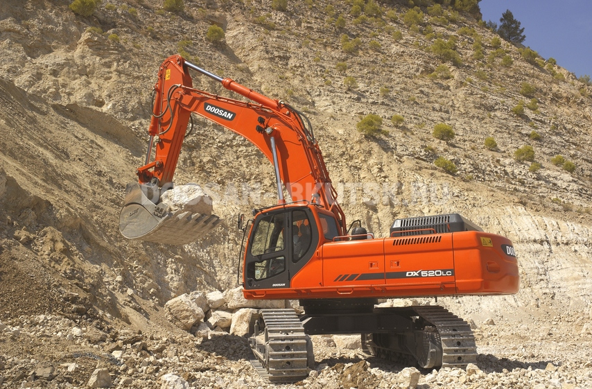 Doosan DX 520 LC в наличии у дилера в Иркутске - лизинг, продажа и запчасти