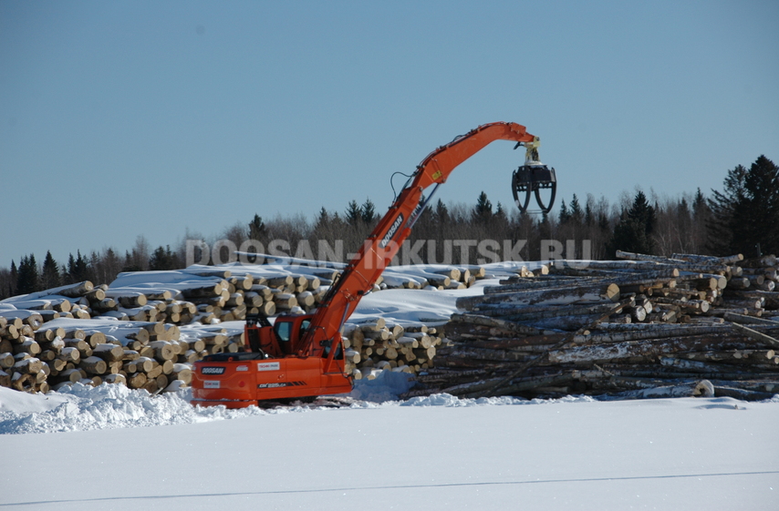 Бревноперегружатель гусеничный DOOSAN DX 225 LCA