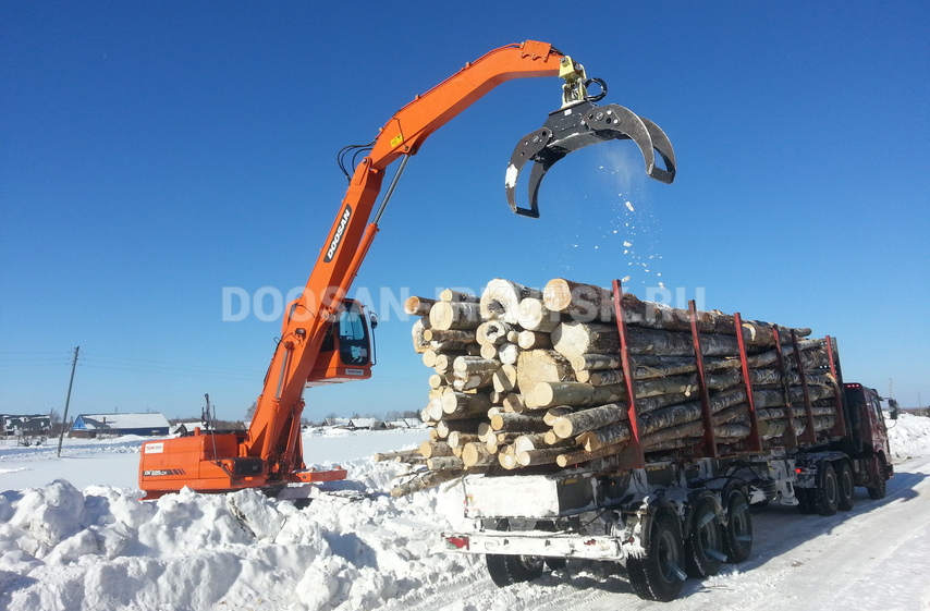 Бревноперегружатель гусеничный DOOSAN DX 225 LCA